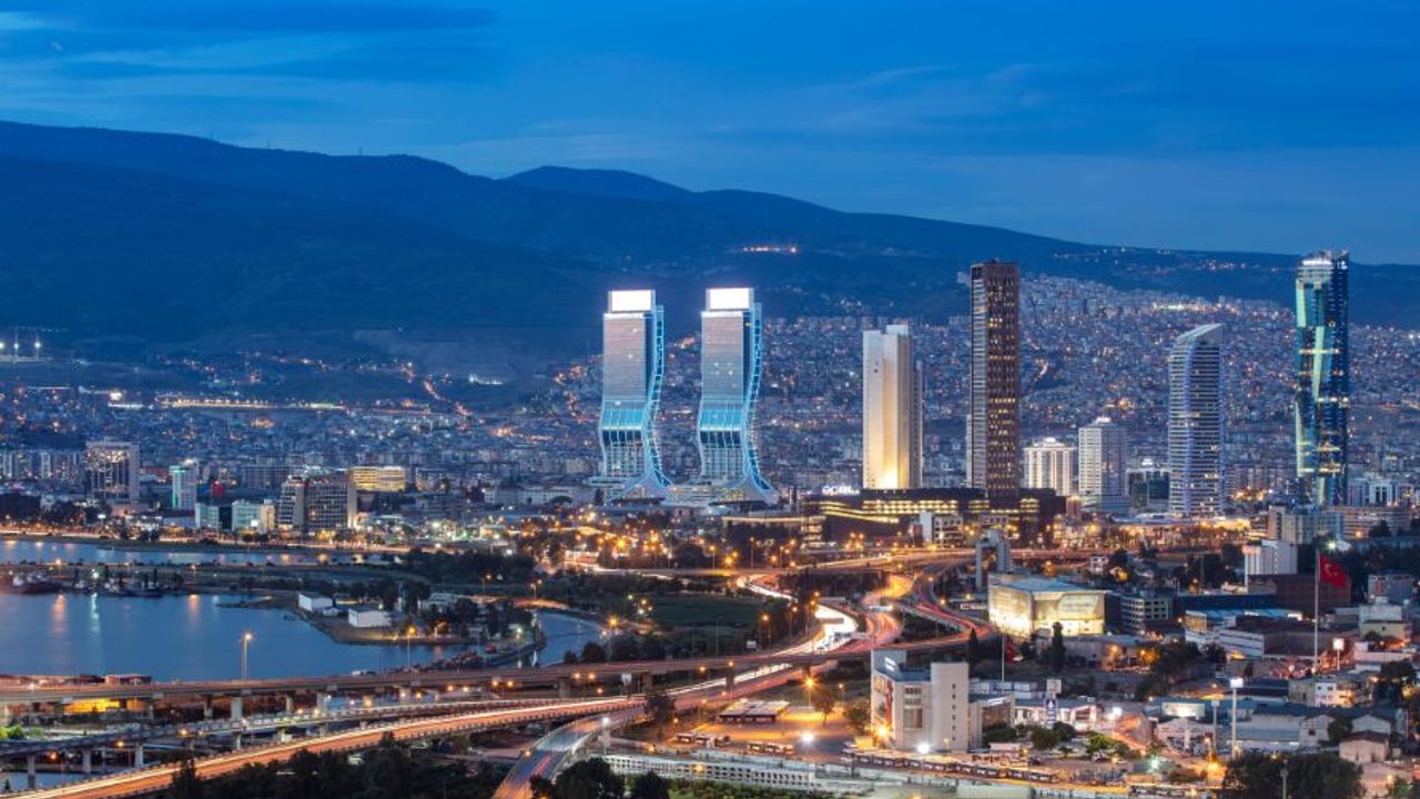 İzmir dünyanın en mutlu şehirleri listesinde! - İzmir Haber - İzmir Son  Dakika Haberleri