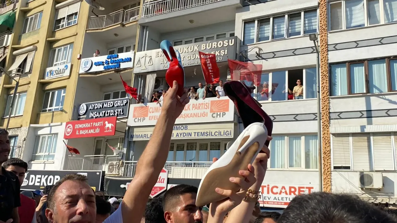 Aydın'da 'topuklu' protesto!