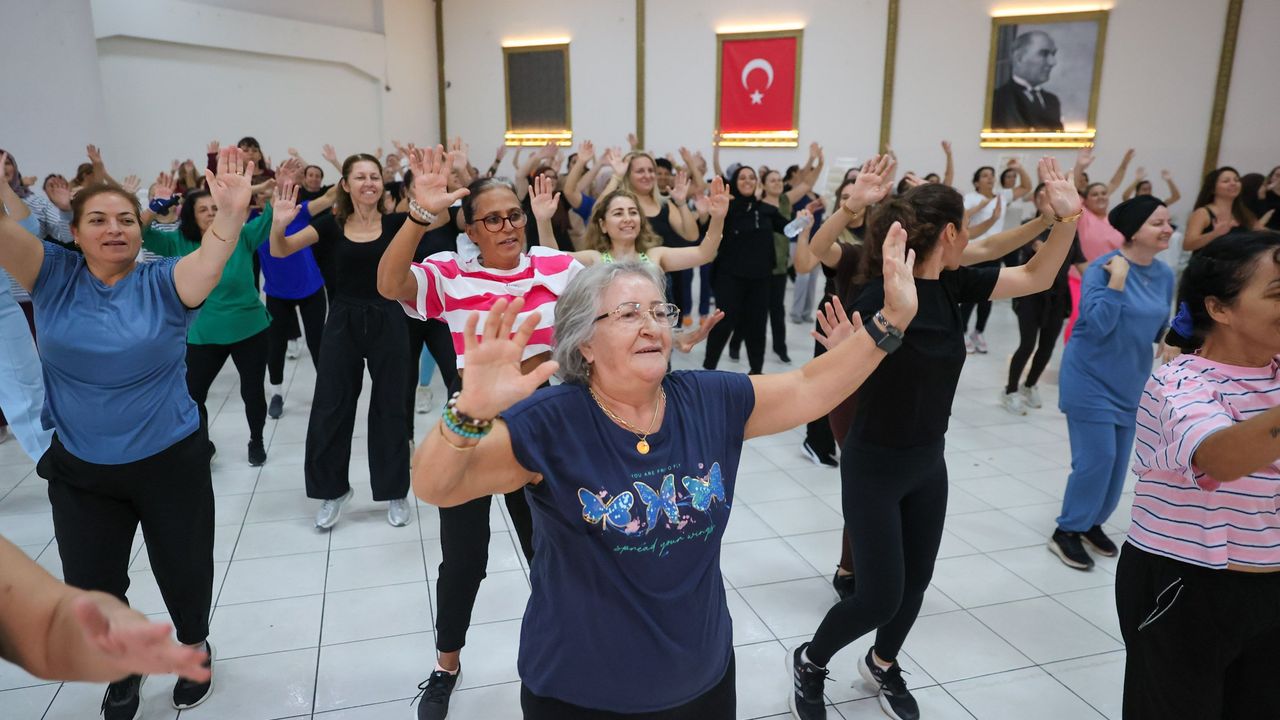 Buca'da kış spor kurslarına kadınlardan büyük ilgi