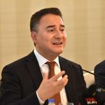 DEVA Partisi Genel Başkanı Babacan, gazetecilerle bir araya geldi