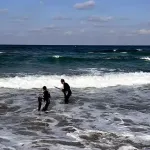 Boğulma tehlikesi geçiren 3 kişi kurtarıldı, 1 kişi kayıp