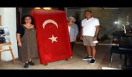 100 yıllık Türk Bayrağı vatana döndü