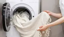 Yıllardır yanlış biliyormuşuz: Çamaşırları sakın bu derecede yıkamayın!