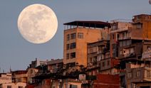 İzmir'de dolunay!