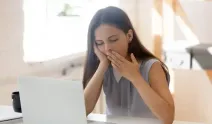 Gün içinde gözleri kapananlar dikkat! Nedeni sandığınız şey olmayabilir