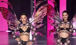 Adriana Lima, 19 yıl sonra Victoria's Secret defilesine çıktı