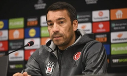 Beşiktaş'ta Van Bronckhorst ile yollar ayrıldı