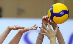 Voleybolda Göztepe ve Karşıyaka zafer peşinde