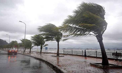 İzmir’in 5 günlük hava raporu…  Fırtına ve sağanak uyarısı!