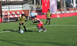 Bayraklı’da U-10 Cup Futbol Turnuvası başladı