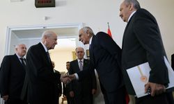 Tarihi an: Bahçeli, DEM heyetini kapıda karşıladı