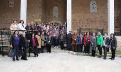 Saruhanlılı kadınlar Manisa’yı adım adım gezdi