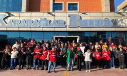 Karabağlar Belediyesi'nde kriz: İşçiler iş bıraktı!