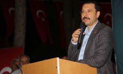 AK Partili Kaya’dan Başkan Tugay’a ‘şarkılı-türkülü’ gönderme: Kocaoğlu’ndan Soyer’e, şimdi sıra sende!