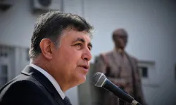 Başkan Tugay: Bu dönemi şarkı-türkü ile geçirmek istemiyoruz!