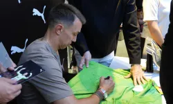 Muslera'nın imza gününde gerginlik!