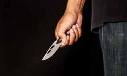 İzmir'deki ortaokulda kan aktı: Sınıf arkadaşını bıçakladı!