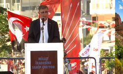 Başkan Tugay, iktidarı hedef aldı: Devlete çöreklenmiş o bir avuç insan kaybedecek!