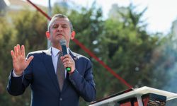 Özel'den seçim kampanyası mesajı: Bu cendereden 300'ü aşarak çıkarız