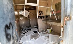 Bornova'da vandalizm... Pazaryerine saldırı!