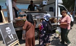 Güzelbahçe’de Ferdi Zeyrek adına lokma döküldü