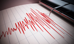 İran'da 5.5 büyüklüğünde deprem!