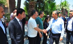 CHP Lideri Özel, Manisa'da taziyeleri kabul etti