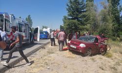 TIR, otomobile çarptı... Feci kazada 1 kişi can verdi
