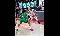 Karşıyaka potasında Thomas'tan veda