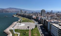 İzmir Eskişehir Arası Kaç Km? Kaç Saat Sürer 2025? Güncel Ulaşım Rehberi