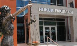 Danıştay'dan yeni karar: Hukuk fakültelerine girişte baraj yükseltildi
