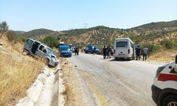 İncir işçilerini taşıyan minibüs kaza yaptı: 8 yaralı