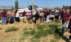 Ambulans otomobille çarpıştı... 1 ölü, 6 yaralı!