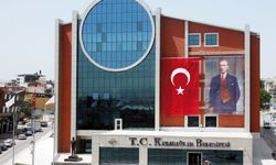 Karabağlar Belediyesi’nden ‘katı atık bedeli’ açıklaması: Pazarcı esnafı provoke edilmek isteniyor!