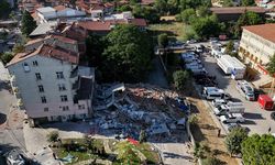 Kurum'dan deprem raporu: 1 yıkık, 13 ağır, 61 az hasarlı yapı!