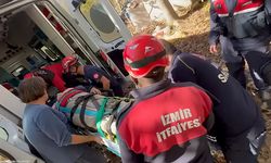 İzmir'de kuyuya düşen kişiyi itfaiye kurtardı