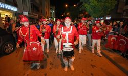 Gaziemir, Cumhuriyetin 102. yılında tek yürek oldu