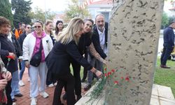 Ahmet Taner Kışlalı Güzelbahçe’de anıldı