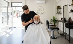 ‘Kent Berberi’ne İzmirli berberlerden tepki: 100 liraya tıraş olmaz, saçma bir uygulama!