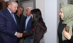 Erdoğan'dan depremzede aileye sürpriz ziyaret