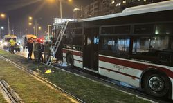 İçinde yolcuları vardı... ESHOT alev topuna döndü!