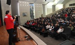 Karabağlar'dan belediye çalışanlarına afet bilinçlendirme eğitimi