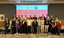 İzmirli iş insanlarından Kazablanka çıkarması