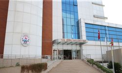 Çiğli Belediyesi’ne sahte e-posta operasyonu: Hukuki süreç başlatıldı!