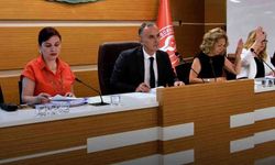 Bornova’da jet meclis… Taşınmazların satışına oyçokluğu!