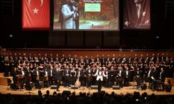 Büyükşehir Belediyesi Korosu "Sonbahar Şarkıları"yla unutulmaz bir geceye imza attı
