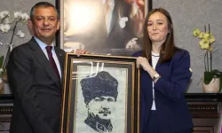 Özel’den tedavisi süren Gülşah Durbay'a ziyaret