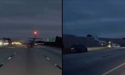 Otoyola acil iniş yapan uçak otomobile çarptı
