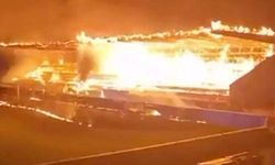 Takımları küme düştü: 3 taraftar stadyumu yaktı