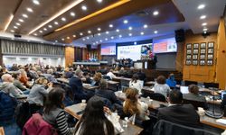 İzmir’de kooperatifçiliğe mercek tutuldu